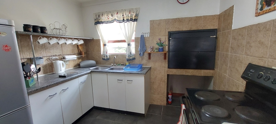 2 Bedroom Property for Sale in Skiathos Western Cape